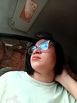 Snapshot of -VICKKY chatting on November 14, 2:05 pm -VICKKY online show from November 14, 2:05 pm