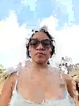 Snapshot of -VICKKY chatting on November 22, 1:43 pm -VICKKY online show from November 22, 1:43 pm