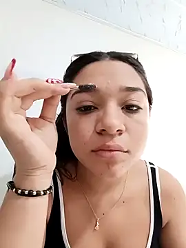 Snapshot of -VICKKY chatting on December 15, 1:37 pm -VICKKY online show from December 15, 1:37 pm