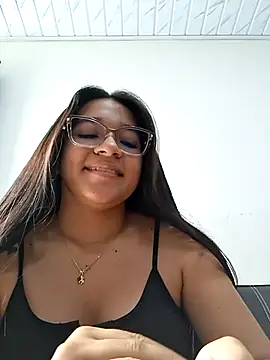 Snapshot of -VICKKY chatting on February 16, 7:21 pm -VICKKY online show from February 16, 7:21 pm