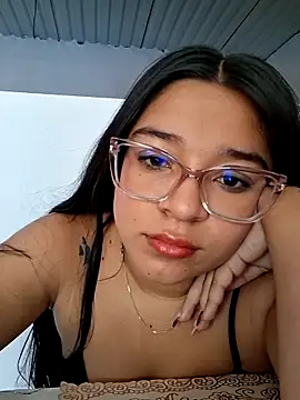 Snapshot of -VICKKY chatting on February 26, 2:16 pm -VICKKY online show from February 26, 2:16 pm