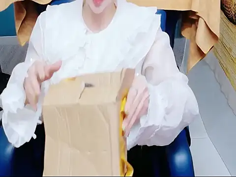 Cherry 6969 online show from April 18, 1:48 pm