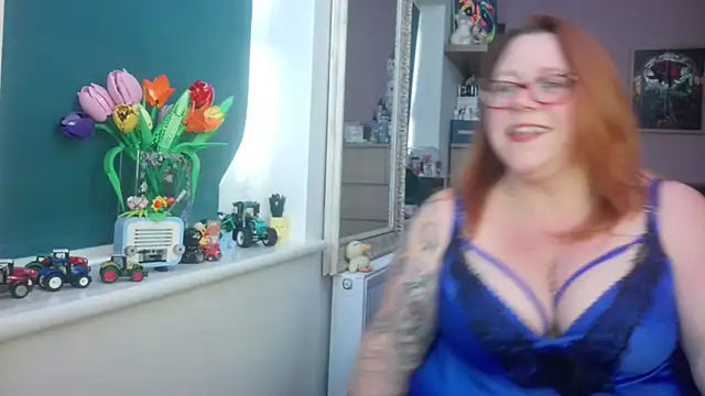 NikiDeeOfficial online show from August 1, 7:57 pm