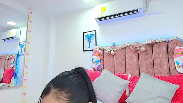 KathyShine online show from December 10, 11:43 am