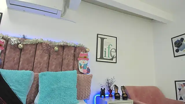 KathyShine online show from December 11, 11:51 am