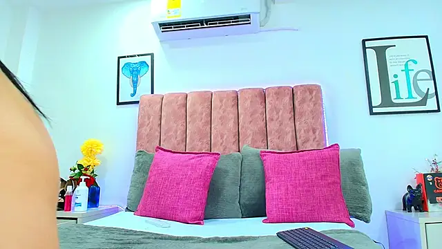 KathyShine online show from February 6, 12:05 pm