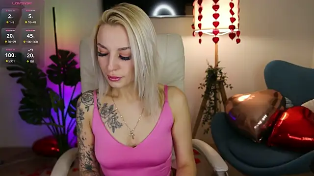 Crystal Barbie online show from February 17, 7:10 pm