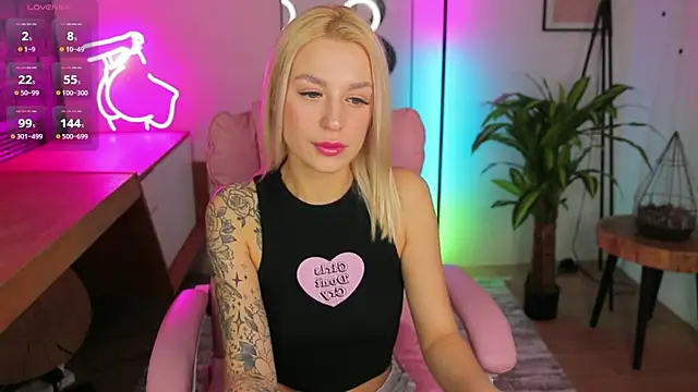 Crystal Barbie online show from March 4, 10:49 pm