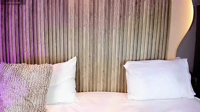 Snapshot of LiaTink chatting on February 26, 5:12 pm LiaTink online show from February 26, 5:12 pm