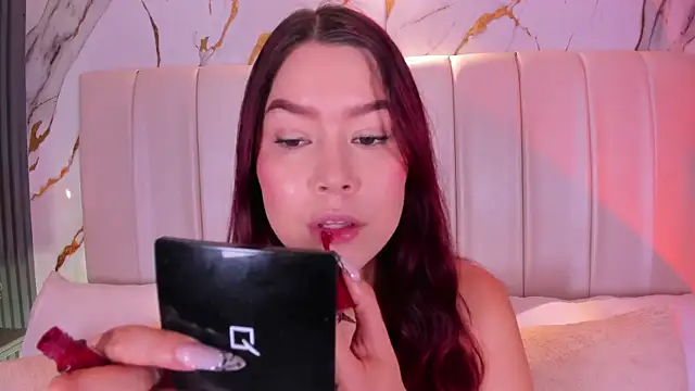 LiaTink online show from April 13, 11:37 am