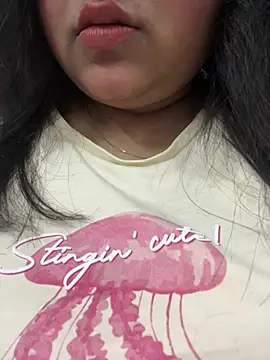 Snapshot of smile_pretty chatting on February 10, 5:50 pm smile pretty online show from February 10, 5:50 pm