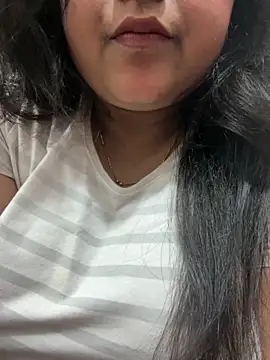 Snapshot of smile_pretty chatting on February 27, 5:35 pm smile pretty online show from February 27, 5:35 pm