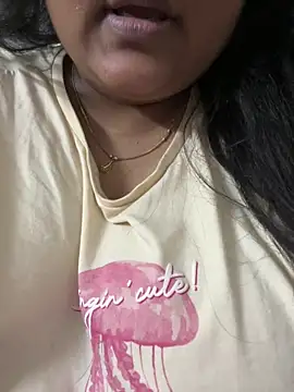 Snapshot of smile_pretty chatting on March 12, 5:52 pm smile pretty online show from March 12, 5:52 pm