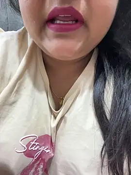 Snapshot of smile_pretty chatting on March 13, 9:38 am smile pretty online show from March 13, 9:38 am