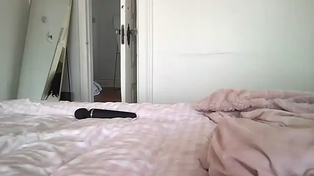 loveofbea online show from March 30, 5:58 pm