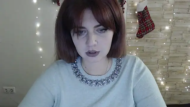 Lizzy Love online show from December 16, 7:10 pm