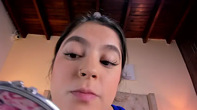 Snapshot of allisson_m chatting on April 30, 12:11 pm allisson m online show from April 30, 12:11 pm