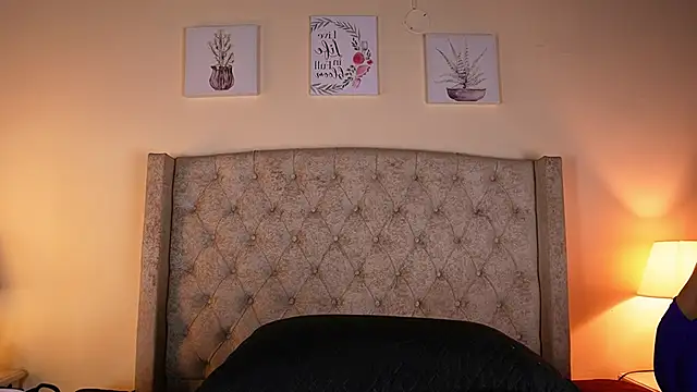 Snapshot of allisson_m chatting on May 19, 12:11 pm allisson m online show from May 19, 12:11 pm