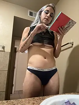 brooklyn3twelve online show from October 11, 9:13 pm