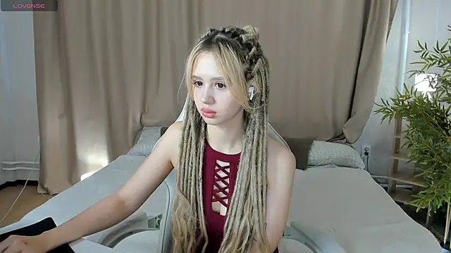 Snapshot of Valerie_Woods chatting on July 14, 12:57 am Valerie Woods online show from July 14, 12:57 am