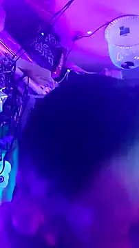 gurlnips online show from March 16, 8:29 am