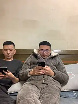 lililiwuwuwu online show from December 22, 1:11 pm