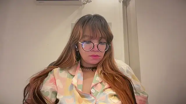 Pinkyrose111 online show from May 5, 8:28 pm