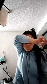 Tiphanydirty3 online show from April 18, 1:15 pm