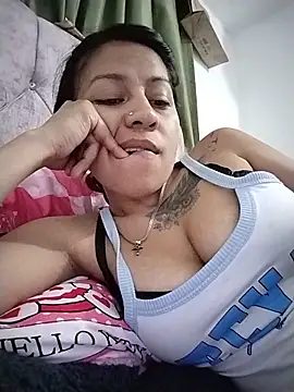 Tiphanydirty3 online show from May 23, 5:34 am