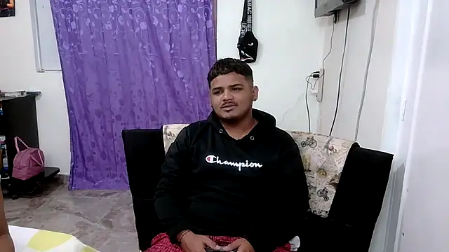 Boycuriousxxx online show from April 16, 10:16 am