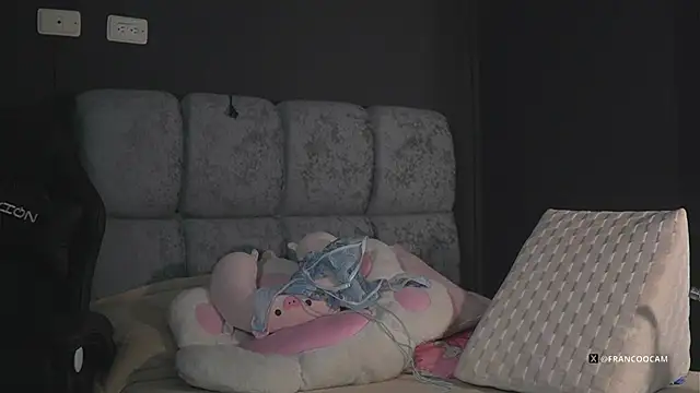 eimy22 online show from February 4, 11:53 pm