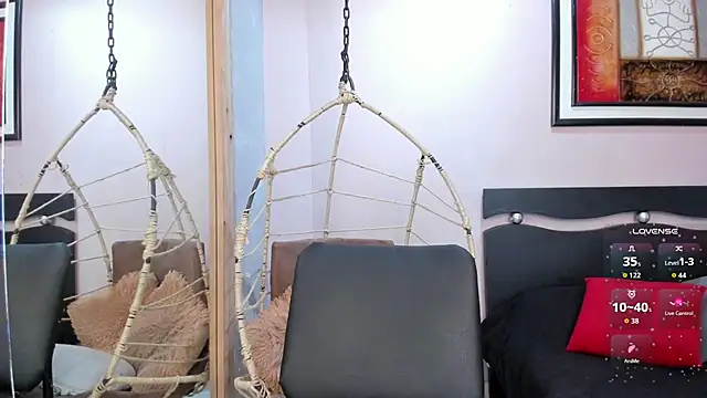 Miranda doll  online show from April 20, 12:08 pm