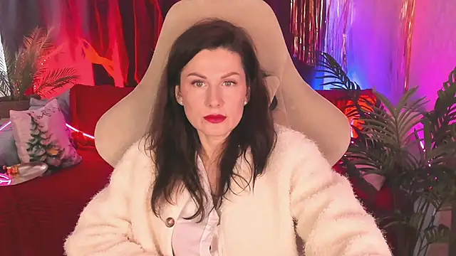 April o Nill online show from February 7, 9:13 am