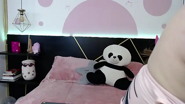 DanniAbbey online show from February 20, 11:54 am