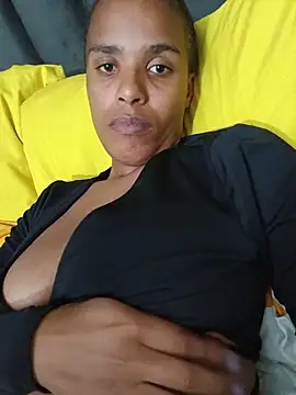 SexySlenderLexy online show from June 17, 7:33 am