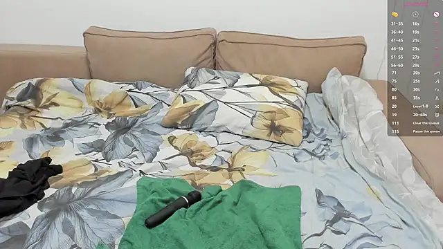 1lindsey1 online show from April 17, 11:46 am