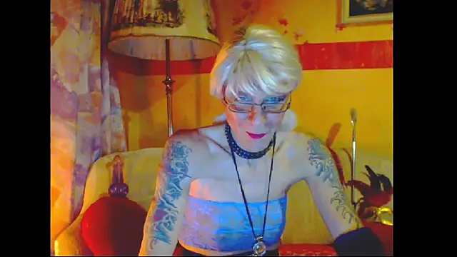 cuxladyboy online show from December 13, 4:49 pm