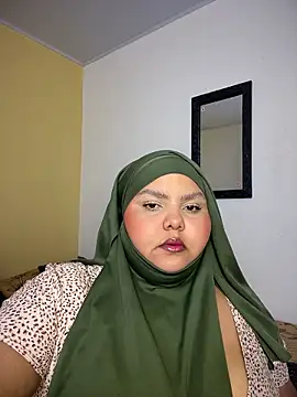 Snapshot of _Shara_Handal_ chatting on July 4, 8:31 am Shara Handal online show from July 4, 8:31 am
