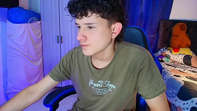 Nathan Bluee online show from February 12, 4:02 pm