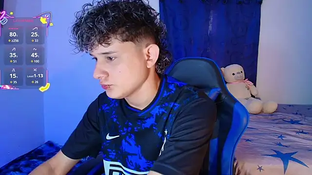 Nathan Bluee online show from February 26, 4:06 pm