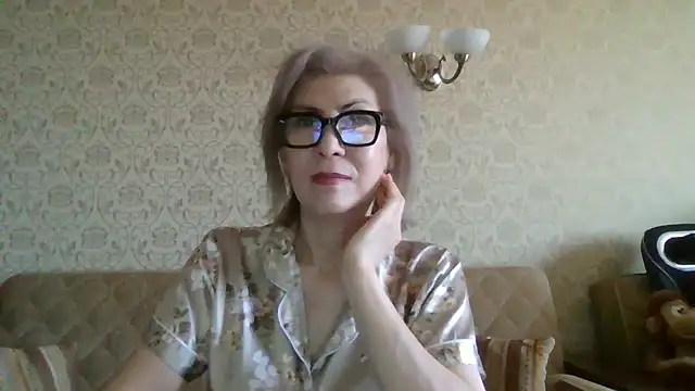 Snapshot of Elegant00Lady chatting on July 12, 3:52 am Elegant00Lady online show from July 12, 3:52 am