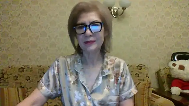 Snapshot of Elegant00Lady chatting on July 13, 10:12 pm Elegant00Lady online show from July 13, 10:12 pm