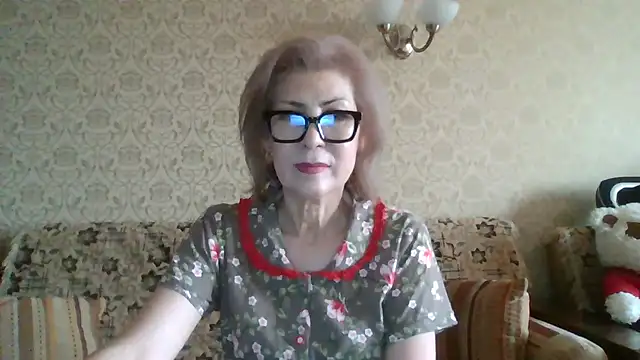 Snapshot of Elegant00Lady chatting on July 14, 12:55 pm Elegant00Lady online show from July 14, 12:55 pm
