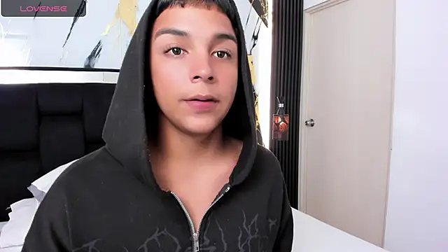 Seductivo jr online show from June 24, 4:44 am