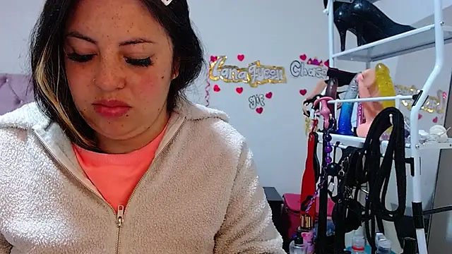 lanaqueen699 online show from October 15, 12:27 pm