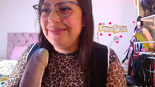 Snapshot of lanaqueen699 chatting on April 27, 4:05 pm lanaqueen699 online show from April 27, 4:05 pm