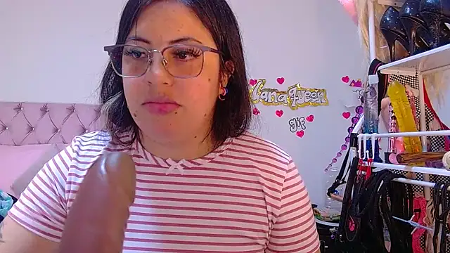 Snapshot of lanaqueen699 chatting on April 29, 6:25 pm lanaqueen699 online show from April 29, 6:25 pm