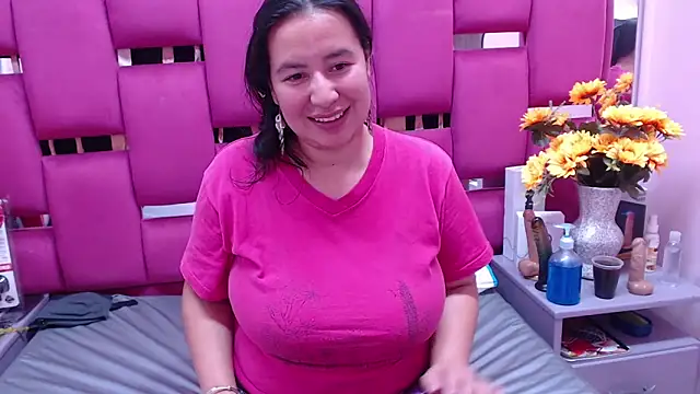 NaomyPrinces online show from December 30, 8:25 pm