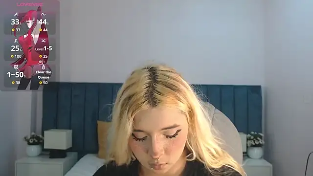 april bunnyy online show from November 19, 8:20 pm