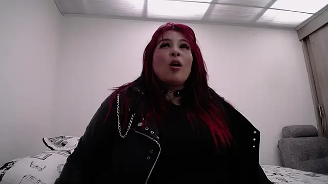 Snapshot of amydeepqueen chatting on February 10, 4:44 pm amydeepqueen online show from February 10, 4:44 pm